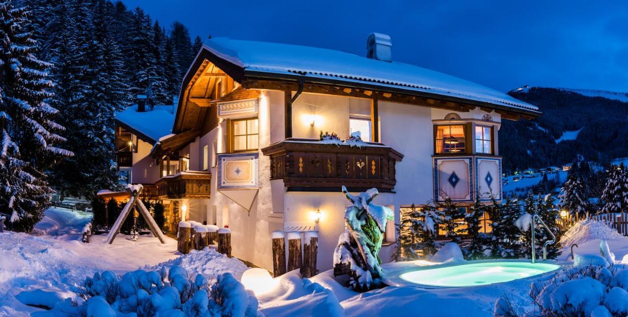 Garni Residence Soraiser Selva di Val Gardena Dış mekan fotoğraf