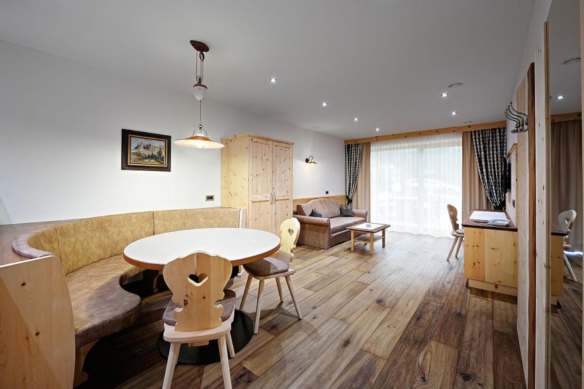 Garni Residence Soraiser Selva di Val Gardena Dış mekan fotoğraf